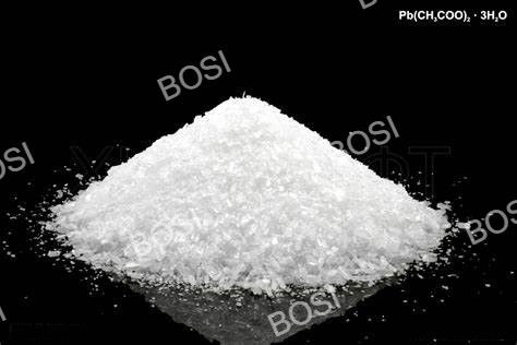 गंधहीन सीसा II एसीटेट ट्राइहाइड्रेट सामान्य परिस्थितियों में स्थिर 280-282.C पिघलने का बिंदु